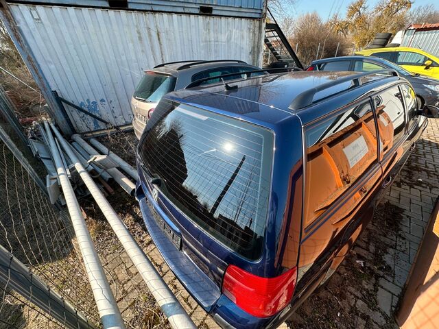 VW Passat Variant 1.8 T Highline Navi*Leder*Xenon*