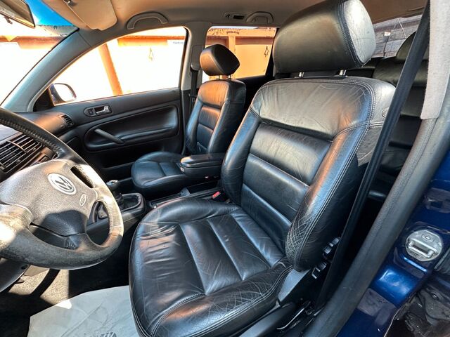 VW Passat Variant 1.8 T Highline Navi*Leder*Xenon*