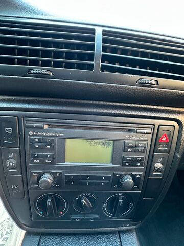 VW Passat Variant 1.8 T Highline Navi*Leder*Xenon*