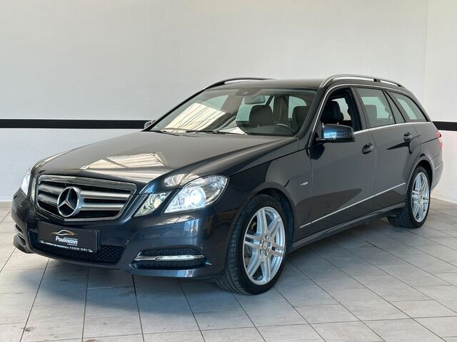 MERCEDES-BENZ E 220 CDI T BlueEFF AVANTGARDE Navi*Xenon*AHK*