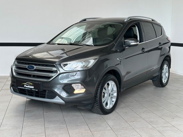 FORD Kuga 1,5 EcoBoost 4x4 Titanium Navi*Xenon*