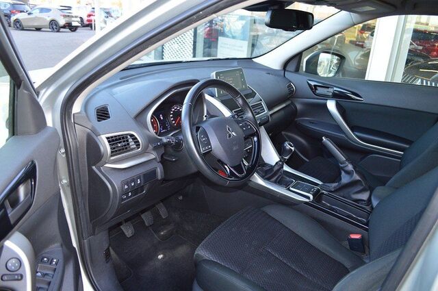 MITSUBISHI Eclipse Cross DIAMANT 1,5 2WD MT Ansicht 10 für Fahrzeugdetailseite