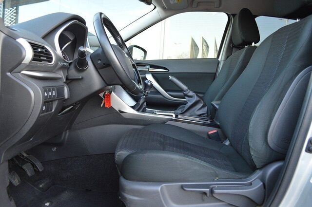 MITSUBISHI Eclipse Cross DIAMANT 1,5 2WD MT Ansicht 12 für Fahrzeugdetailseite