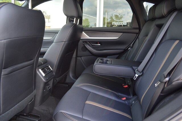 MAZDA CX--60 2.5L e-SKYACTIV PHEV 327ps Ansicht 11 für Fahrzeugdetailseite