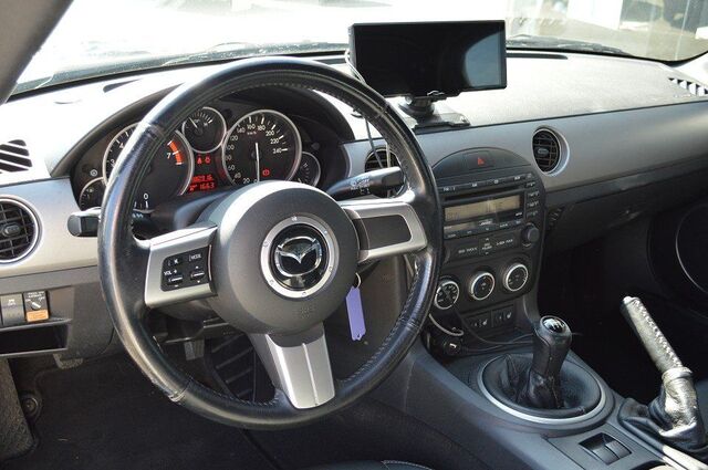 MAZDA MX-5 1.8l MZR  R 1.8l MZR 126PS 2T 5GS AL-CE Ansicht 10 für Fahrzeugdetailseite