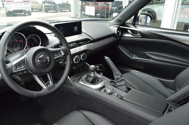 MAZDA MX-5 1.5L SKYACTIV-G (132 hp)  1.5L SKYACTIV Ansicht 8 für Fahrzeugdetailseite