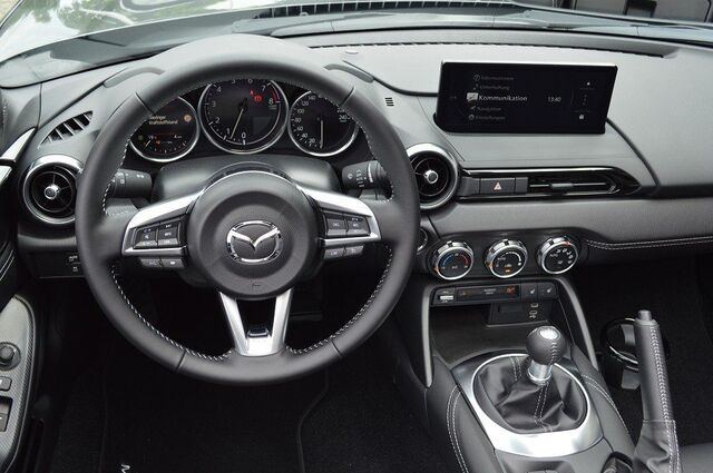 MAZDA MX-5 1.5L SKYACTIV-G (132 hp)  1.5L SKYACTIV Ansicht 9 für Fahrzeugdetailseite