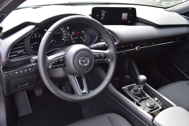 MAZDA 3 2.5L e-SKYACTIV G 140ps M 2.5L e-SKYACTIV G 1 Ansicht 10 für Fahrzeugdetailseite