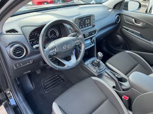 HYUNDAI Kona Trend 2WD mit Rückfahrkamera und Bluetooth