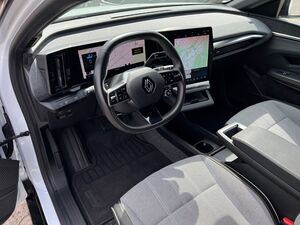 RENAULT Megane E-TECH Electric Techno