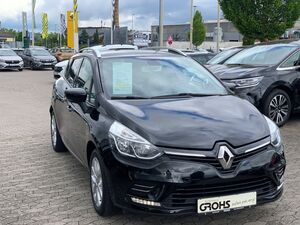 RENAULT Clio IV Grandtour Limited mit Kamera usw.