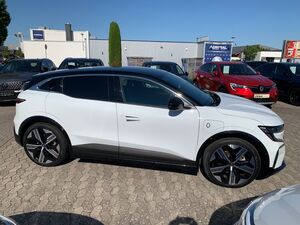 RENAULT Megane E-TECH Electric Iconic