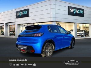 PEUGEOT 208 e- Allure Pack 136