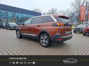 PEUGEOT 5008 Allure Pack 130 7 Sitze