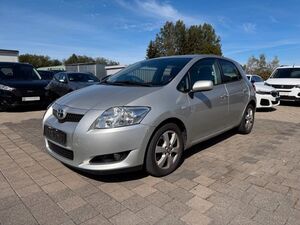 TOYOTA Auris Sol 2.0 TD / TÜV- 06.2028