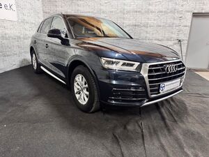 AUDI Q5 2.0 TDI design/LED/CAM/NAVI/PANO