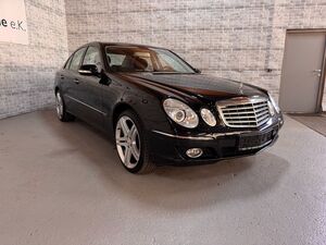 MERCEDES-BENZ E 220 CDI Limousine Elegance/NAVI/BI-XENON/
