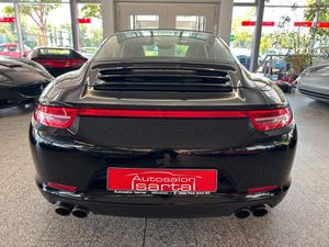 PORSCHE 991 Targa 4s