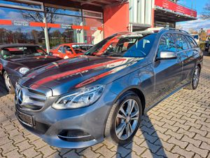 MERCEDES-BENZ E 220 T BlueTec - 2. Hd. - scheckheft