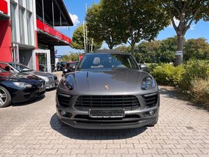 PORSCHE Macan 2.0T - Panodach - 20" , 1.Hd.