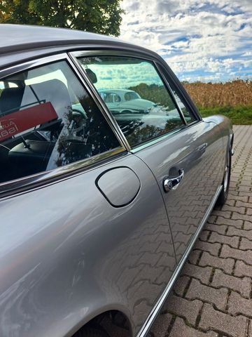PORSCHE 911 TE Ölklappe-dt. Spitzenrestauration -Zust. 1