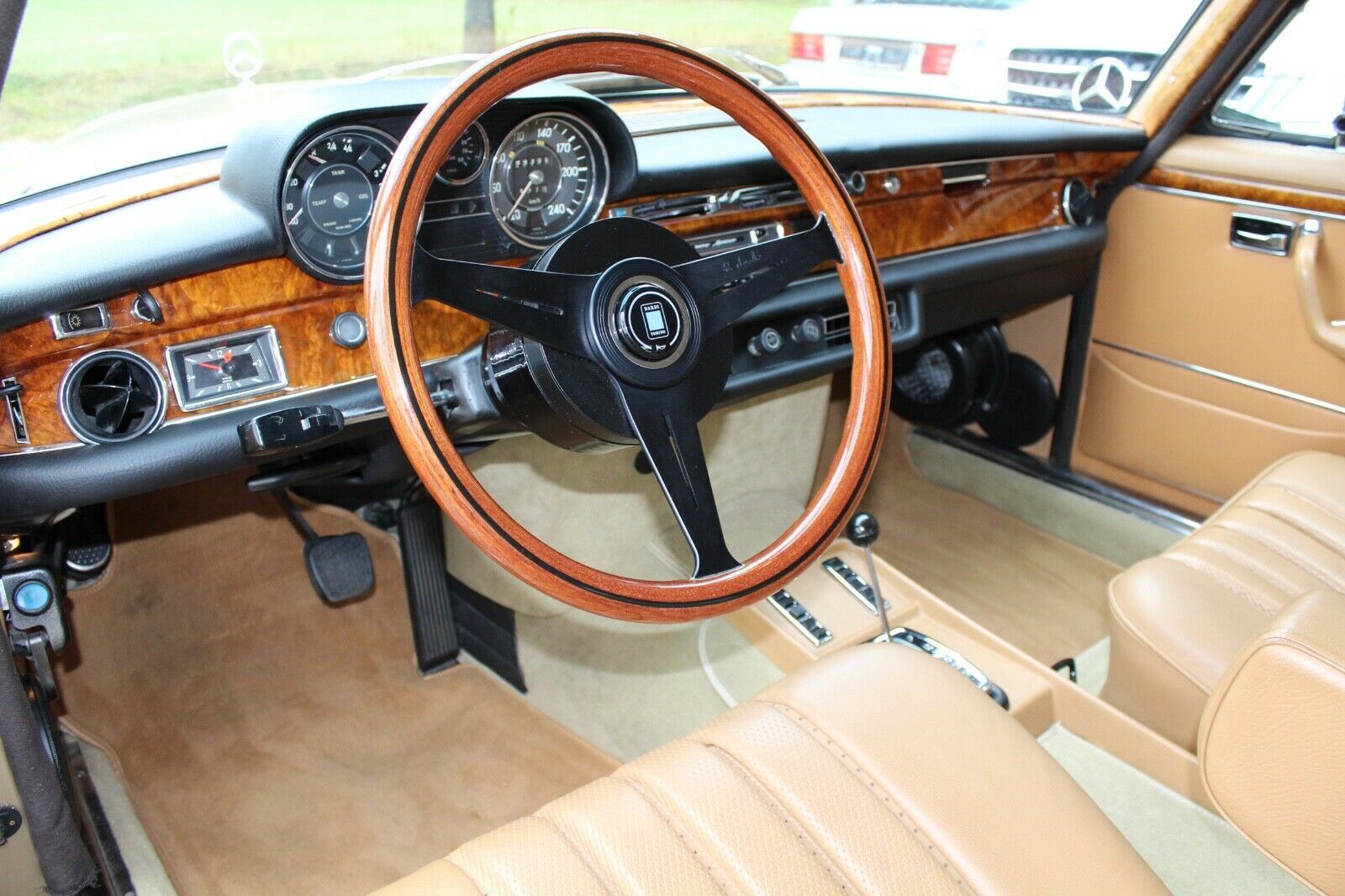 MERCEDES-BENZ 300 SEL 6.3 -H-Kennz.- top Technik - Klima -SSD