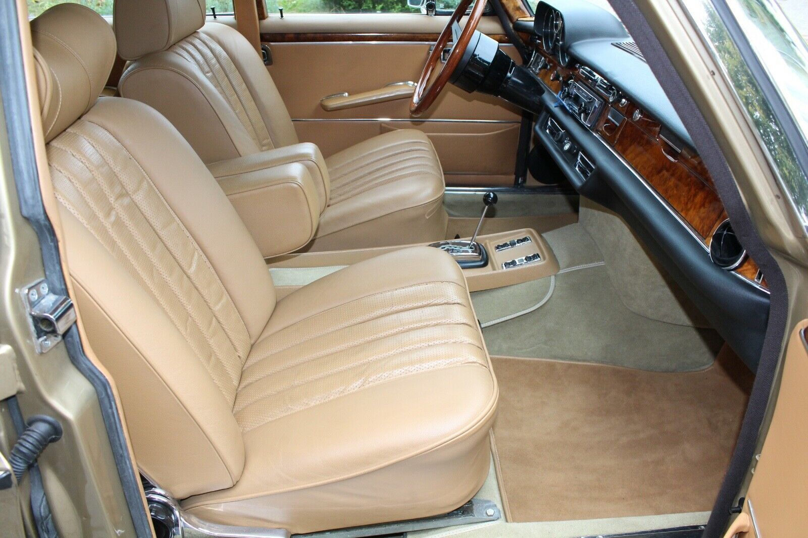 MERCEDES-BENZ 300 SEL 6.3 -H-Kennz.- top Technik - Klima -SSD