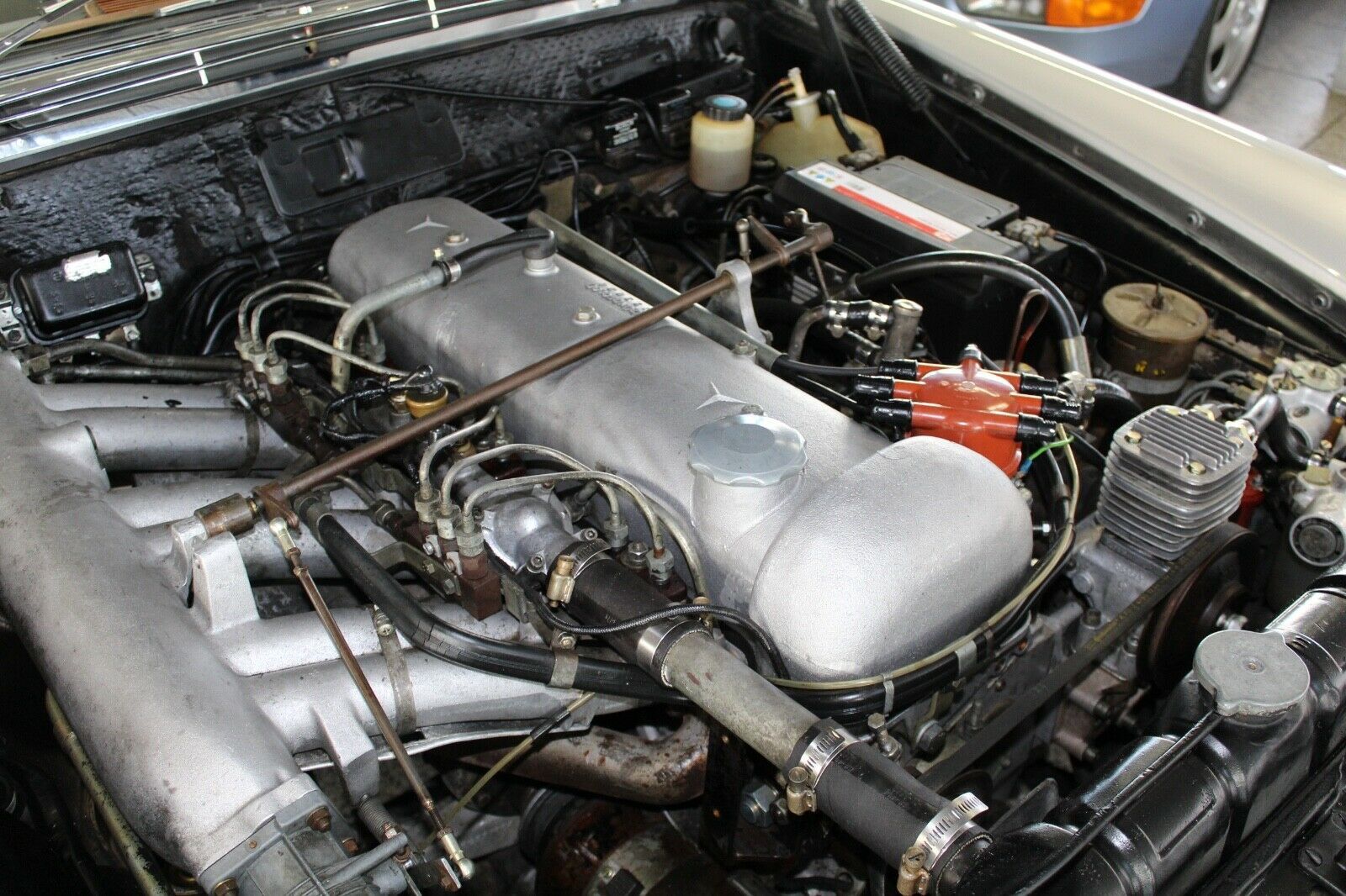 MERCEDES-BENZ 300 SE Cabrio - ex. CH -H-Kz.- matching nr. !