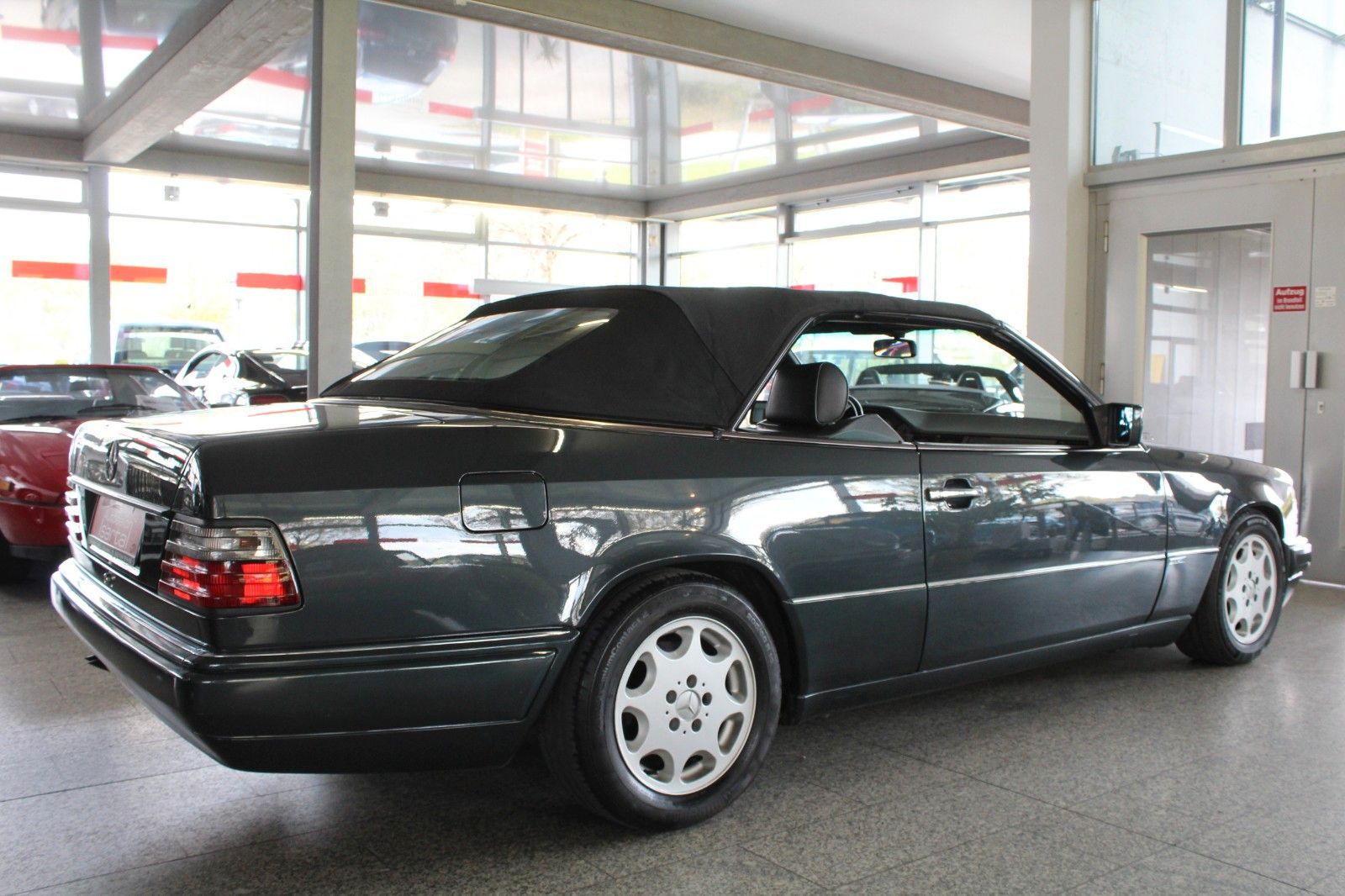 MERCEDES-BENZ 300 CE 24V Cabriolet -5 Gang - Klima - Sportline