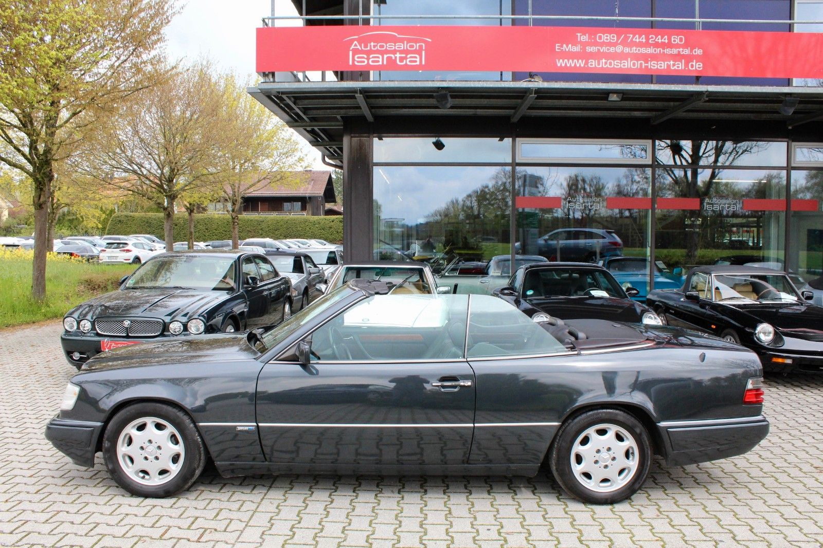 MERCEDES-BENZ 300 CE 24V Cabriolet -5 Gang - Klima - Sportline