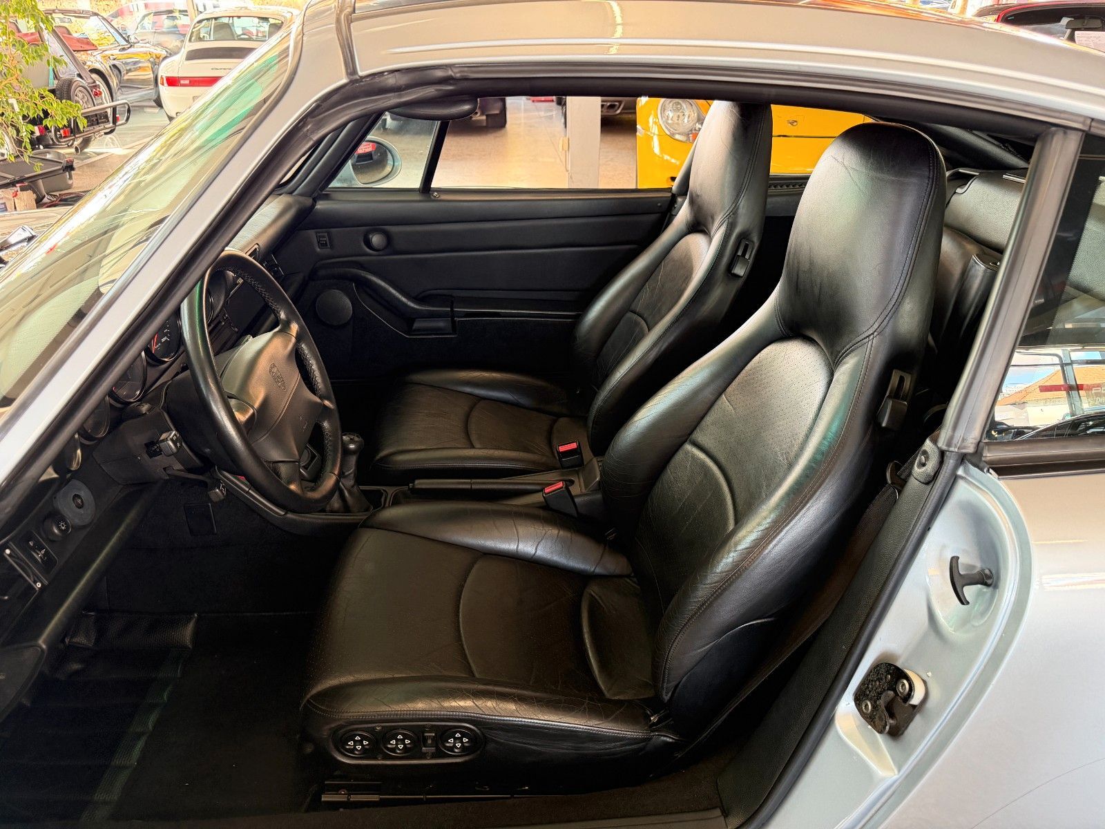 PORSCHE 993 turbo Targa -450PS- 1. dt. Hd.- H-Kz.