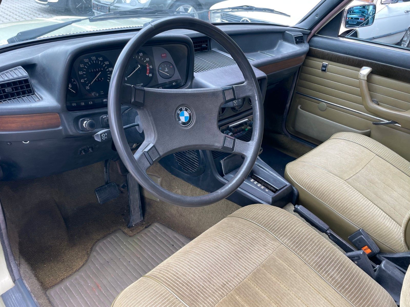 BMW 528 i Aut. -KLIMA- Toptechnik, rostfrei- H-Kz.