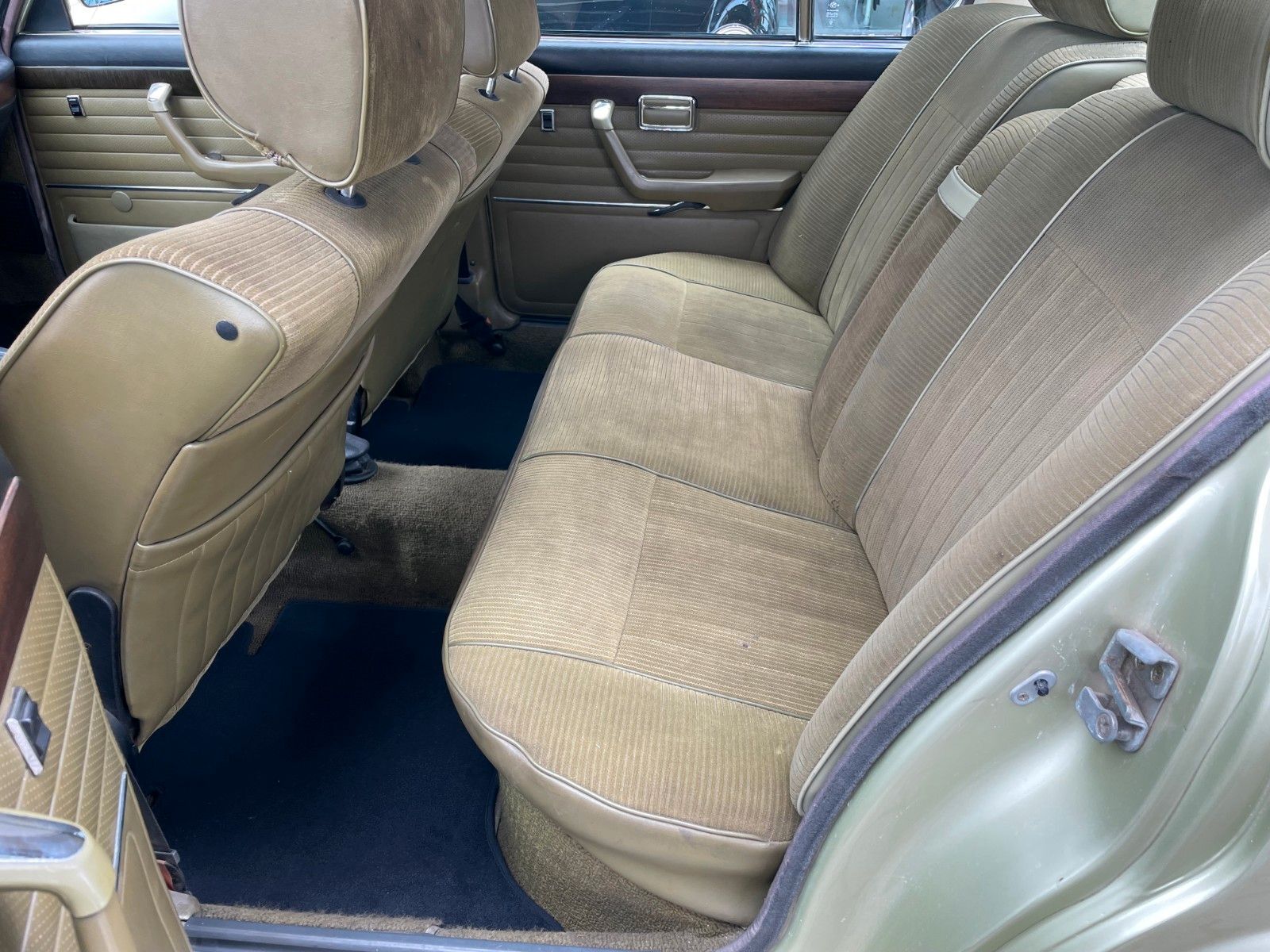 BMW 528 i Aut. -KLIMA- Toptechnik, rostfrei- H-Kz.
