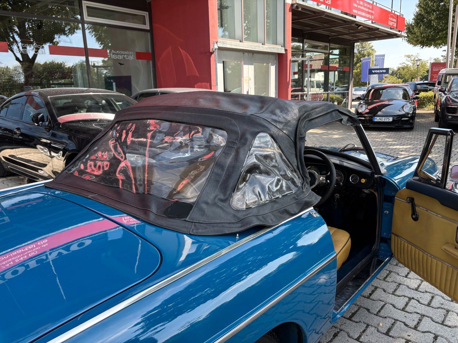 MG MGB Roadster - Tolle Farbkombi! RHD