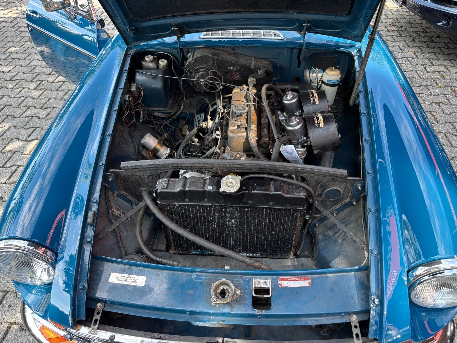 MG MGB Roadster - Tolle Farbkombi! RHD