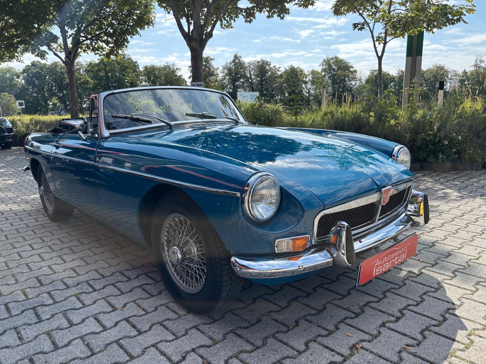 MG MGB Roadster - Tolle Farbkombi! RHD
