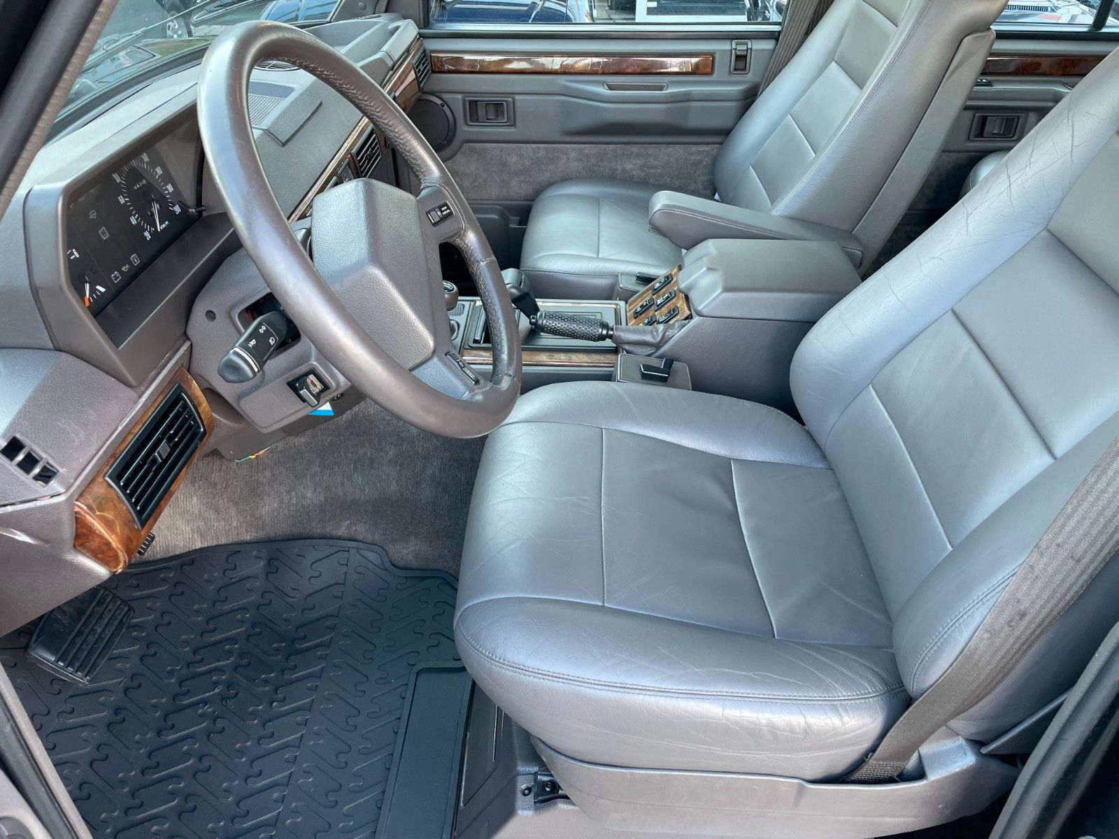 LAND ROVER Range Rover Classic 3.9 -CH-Import- H-Kennz.-