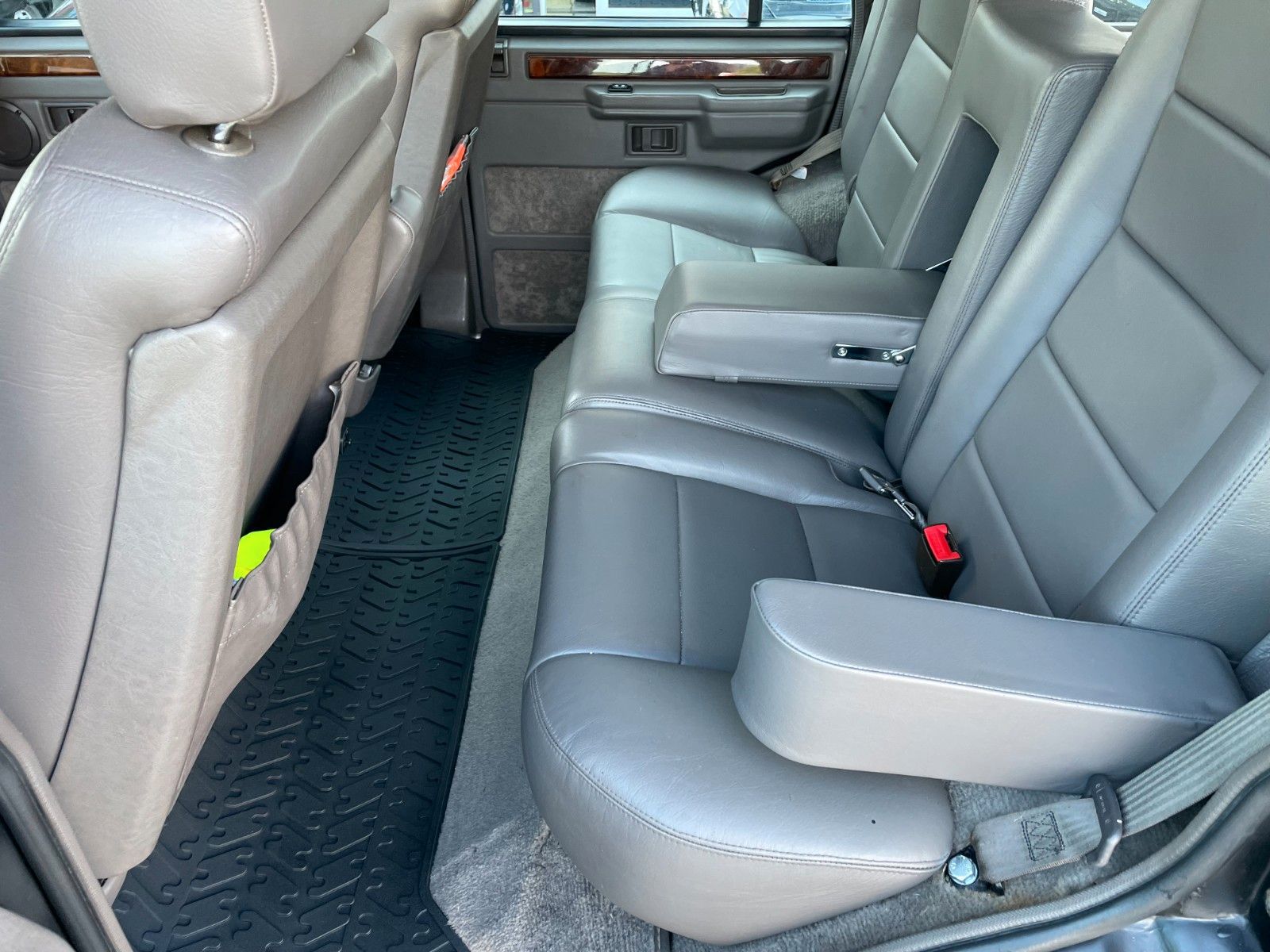 LAND ROVER Range Rover Classic 3.9 -CH-Import- H-Kennz.-