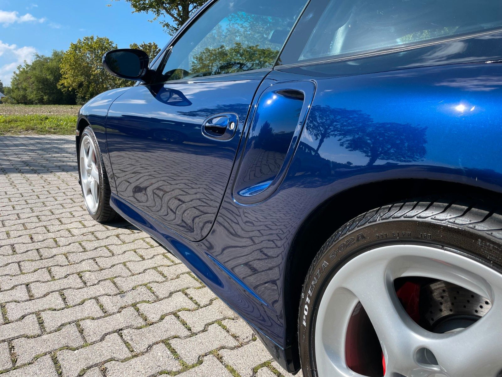 PORSCHE 911 996 Turbo Coupe - 6 Gang -gr. KD neu !