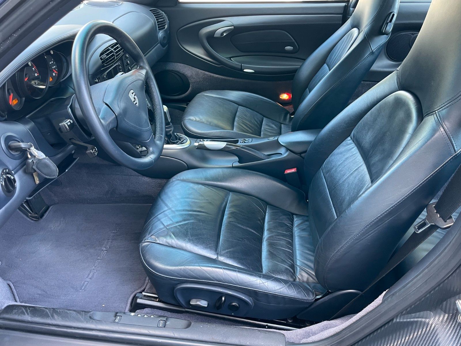 PORSCHE 911 996 Turbo Coupe - 6 Gang -gr. KD neu !