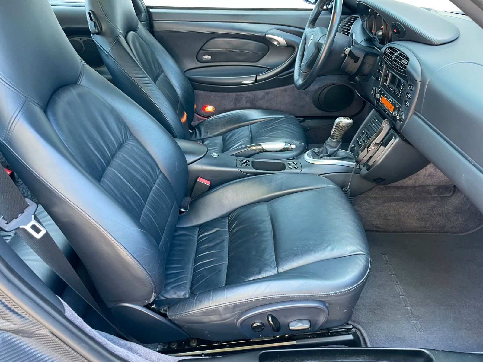 PORSCHE 911 996 Turbo Coupe - 6 Gang -gr. KD neu !