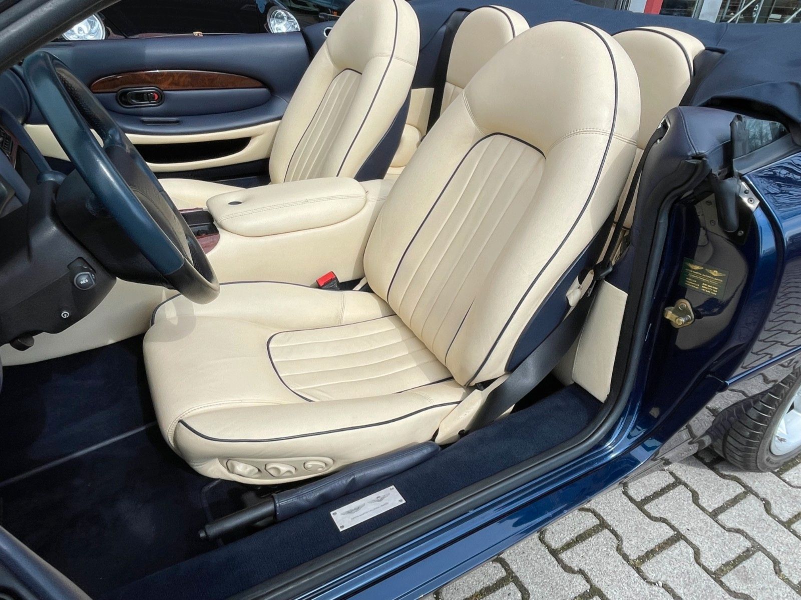 ASTON MARTIN DB7 Volante -dt.- 2.Hd. - AM Serviceheft- TOP