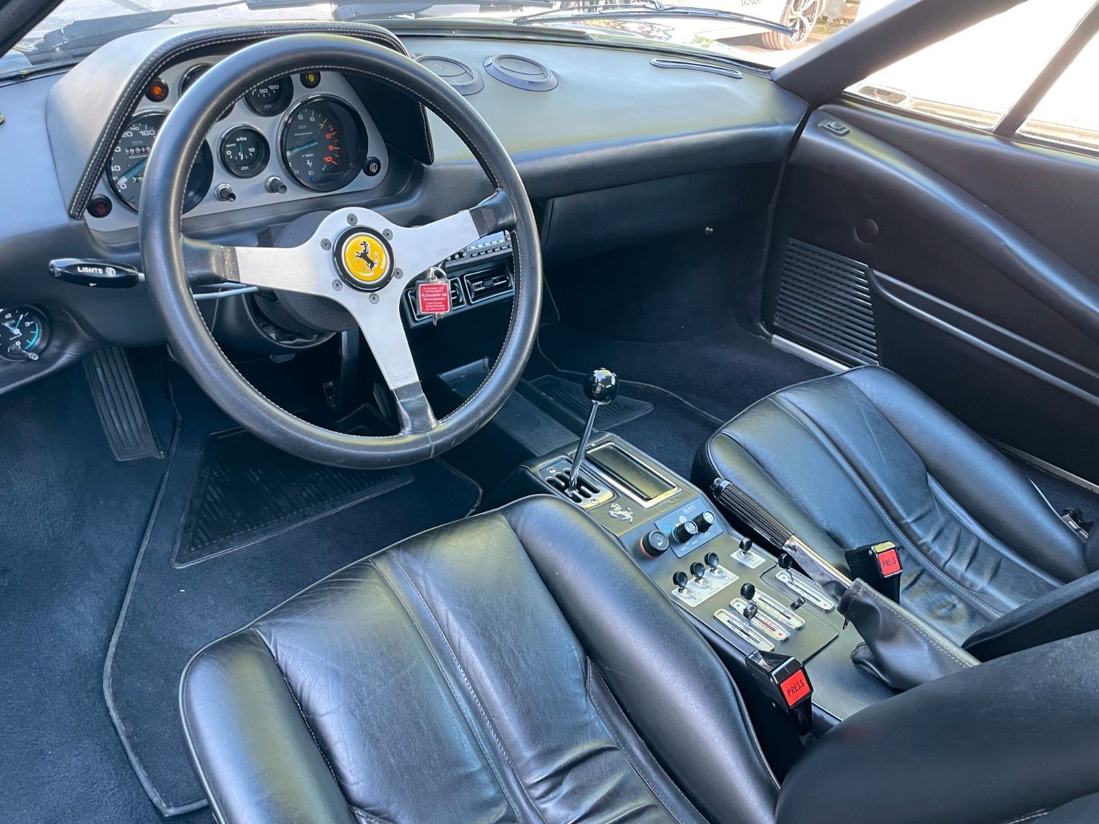 FERRARI 308 GTB Vergaser - dt. Auto - 2. Hand - 58tkm!
