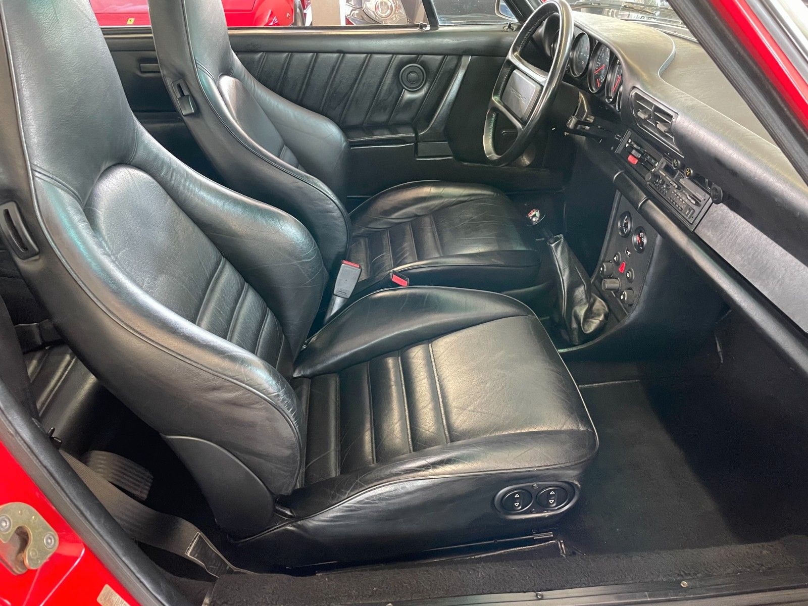 PORSCHE 930 turbo - dt. Fzg- 69tkm - gr. KD neu !