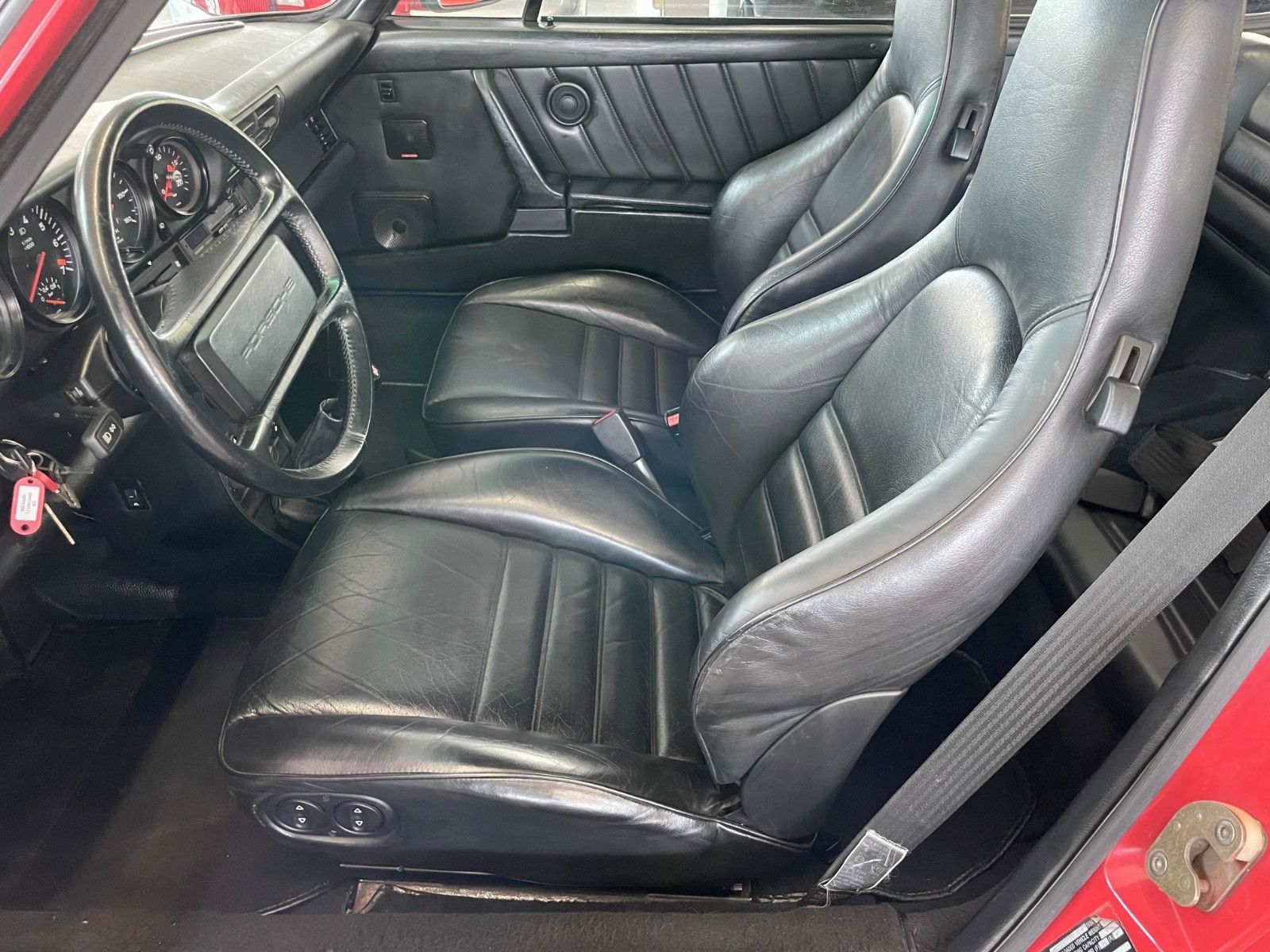 PORSCHE 911 930 turbo - dt. Fzg- 69tkm - gr. KD neu !