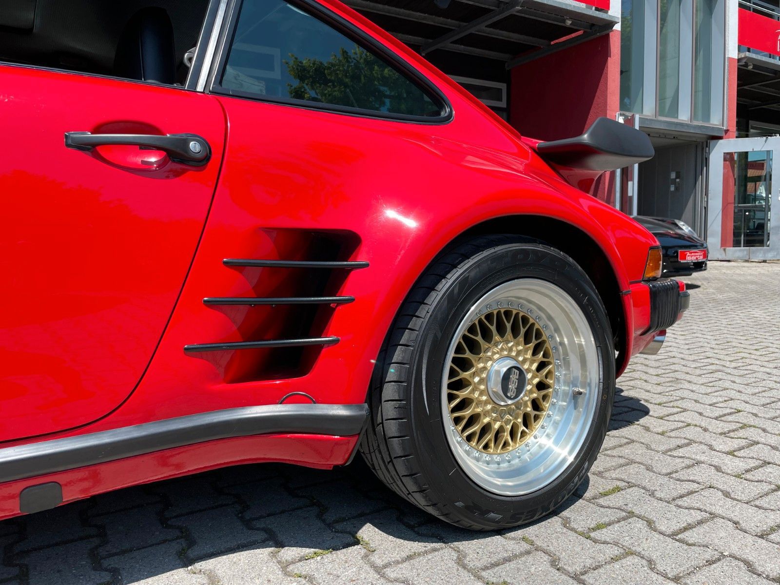 PORSCHE 911 930 turbo - dt. Fzg- 69tkm - gr. KD neu !