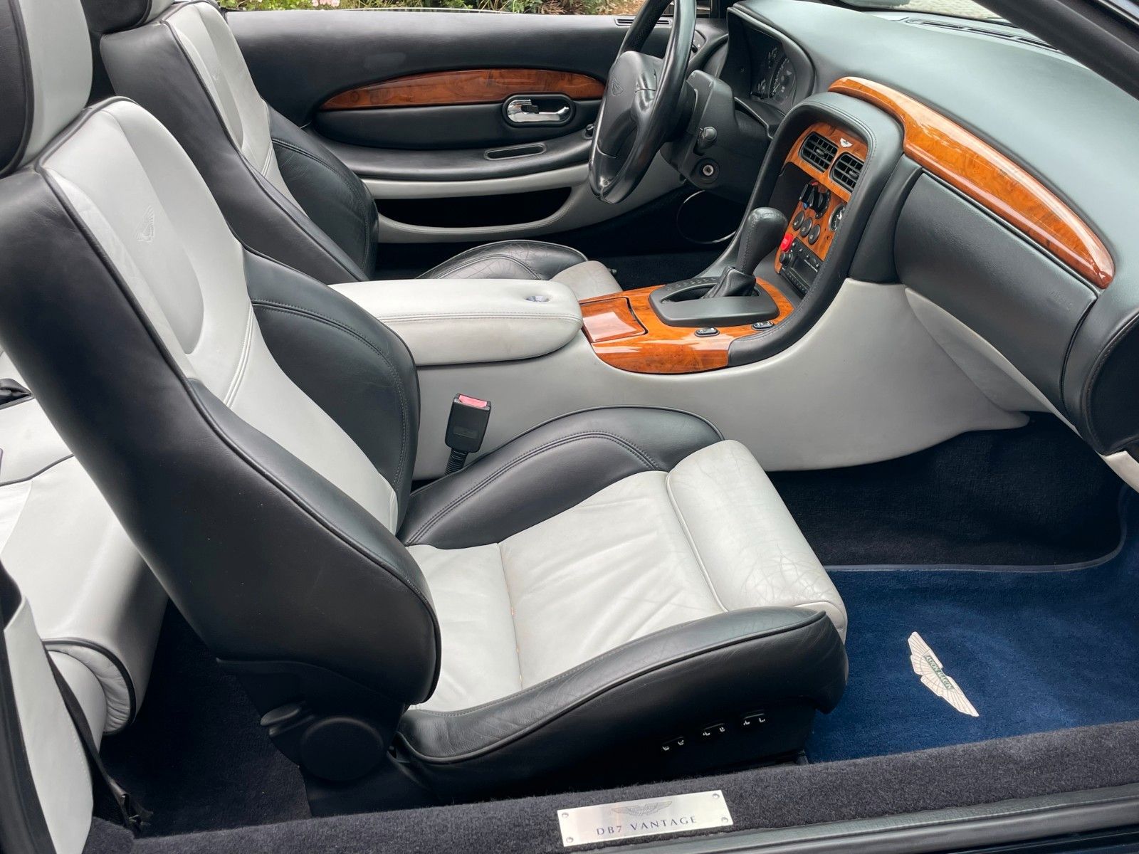 ASTON MARTIN DB7 V12 Vantage Volante -dt. Auto- KD Heft