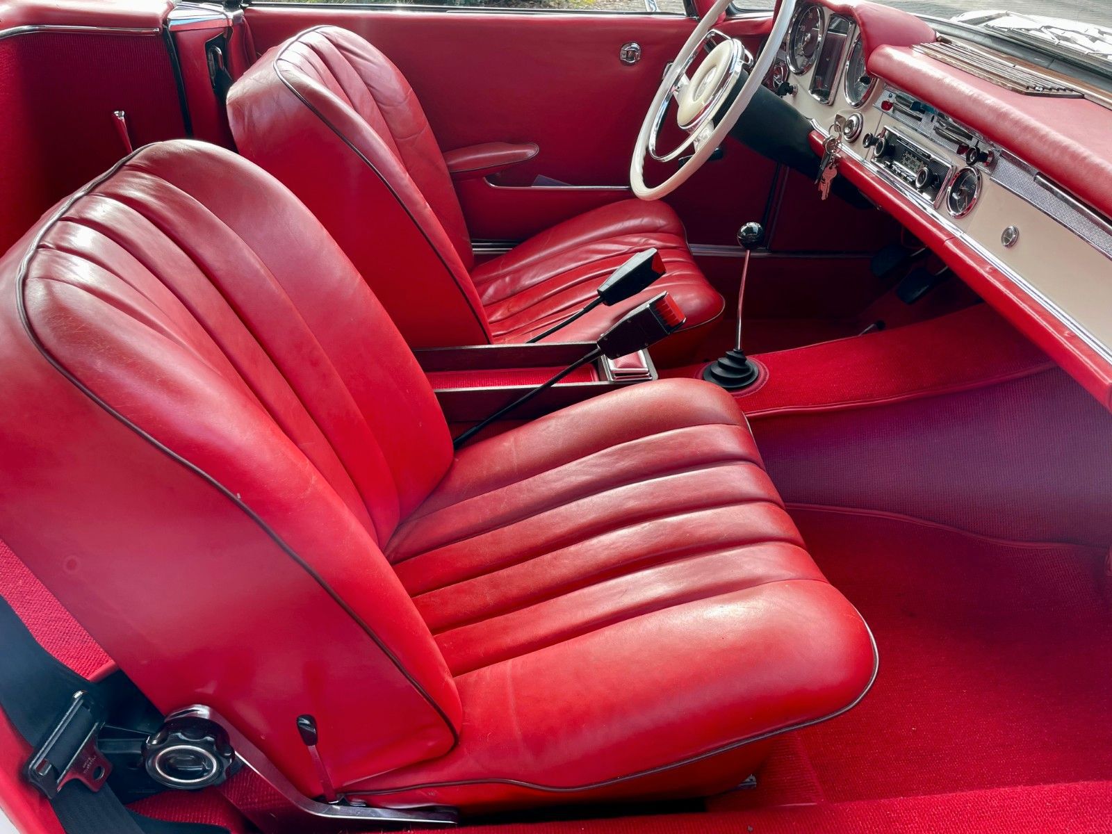 MERCEDES-BENZ 280 250 SL Pagode - HT + ST - dt. Fzg. - H-Kz