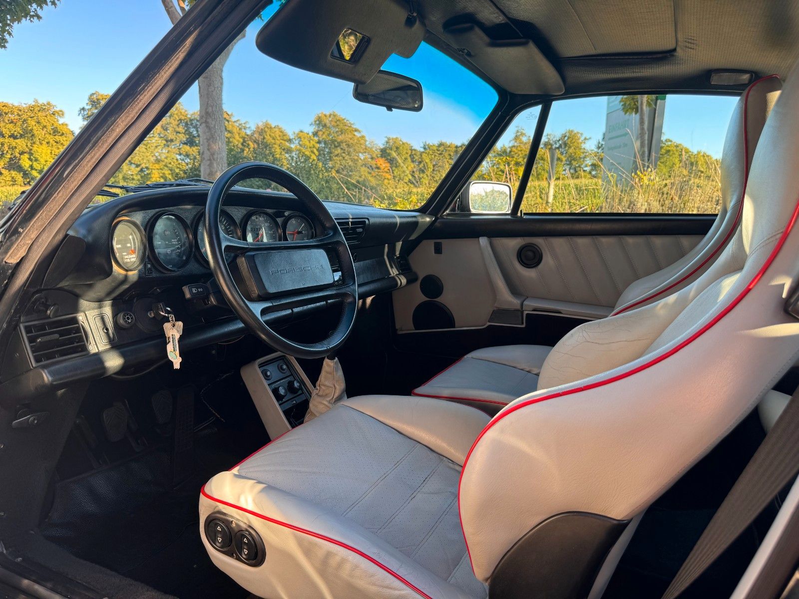 PORSCHE 930 911- turbo Slantnose -toporiginal