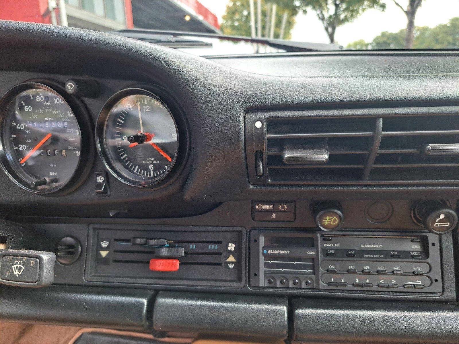 PORSCHE 930 911-  turbo Coupe -5-Gg., Motor 10tkm